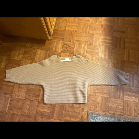 SOLD-Lou & Grey 100% Cashmere Ribbed Sweater - Picture 6 of 15